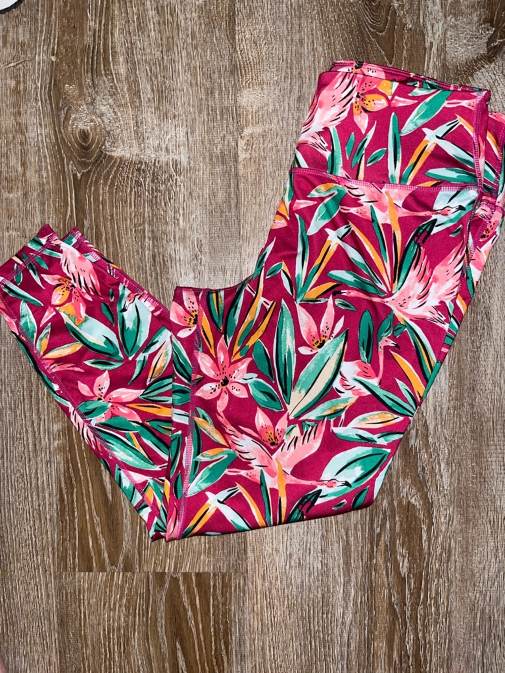 crown & ivy Pink Tropical Floral Leggings